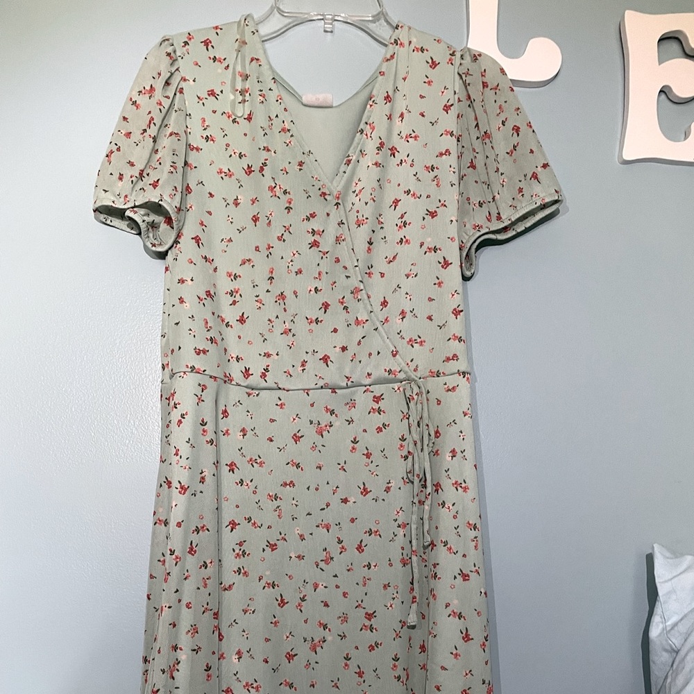 Green w/ floral patterned dress